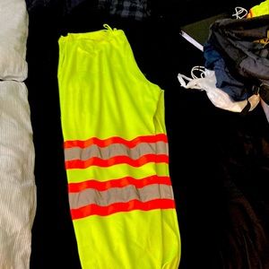 Hi vis Ppe worn hot already but cool to temperature.